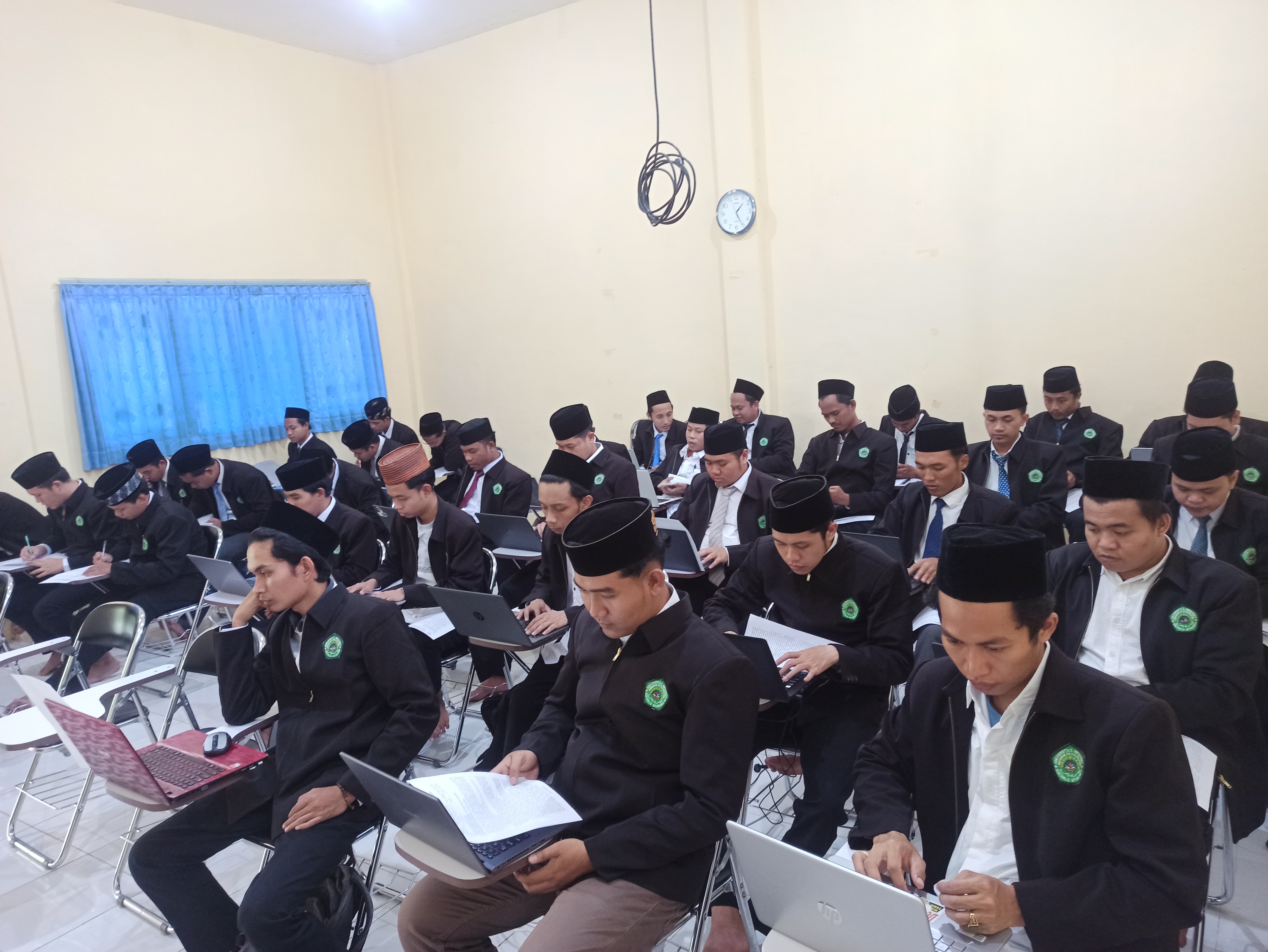 Pelaksanaan Ujian Akhir Semester Ganjil